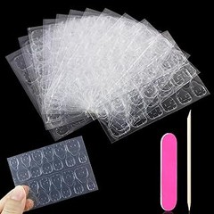 Descubre qué son las cintas para nail art y cómo usarlas