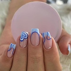 Pros y contras de usar uñas postizas press on